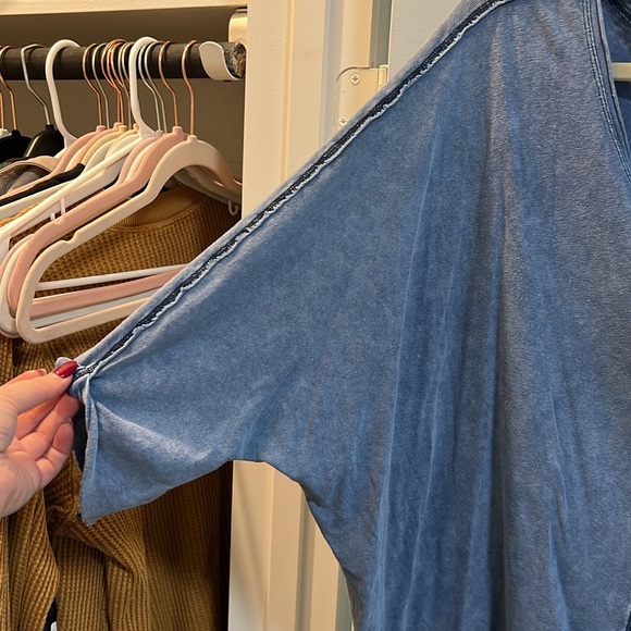 we the free v-neck blouse - blue - Picture 5 of 7